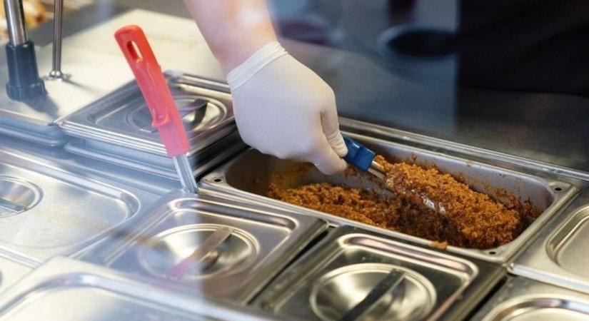 115 millió forintos fejlesztésből újul meg a gönyűi főzőkonyha