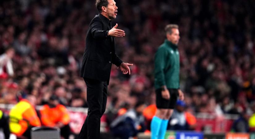 Már megint balhézott az Atlético edzője – káosz volt az Arsenal öltőzőjében