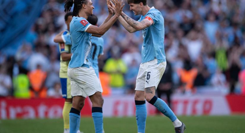 A Manchester City távozó védője egykori csapatához szerződhet – sajtóhír