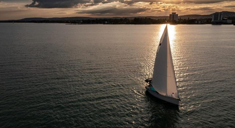 Támadásba lendültek a szúnyogok – reagáltak a Balatonnál a nyári szezon előtt