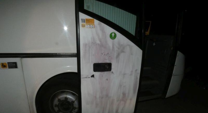 Buszon balhézott a három részeg cimbora