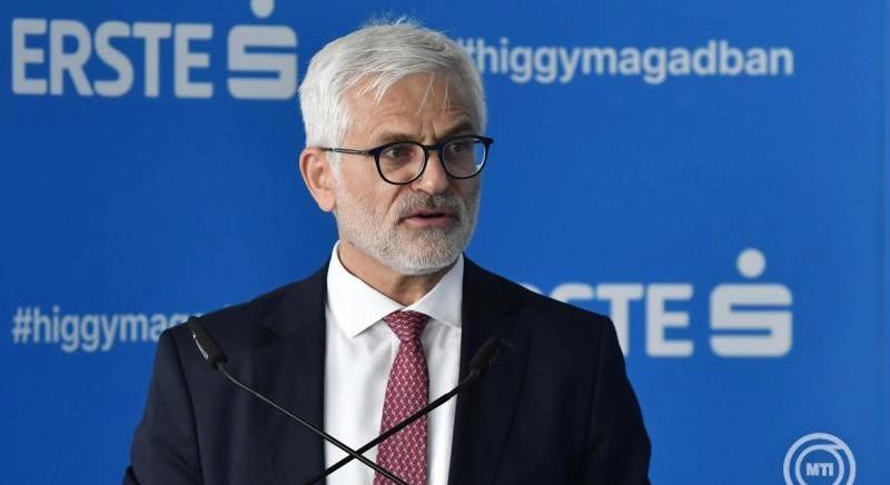 Bankszövetség-elnök: a hibás, drága, bizonytalan gazdaságpolitikának magas ára van