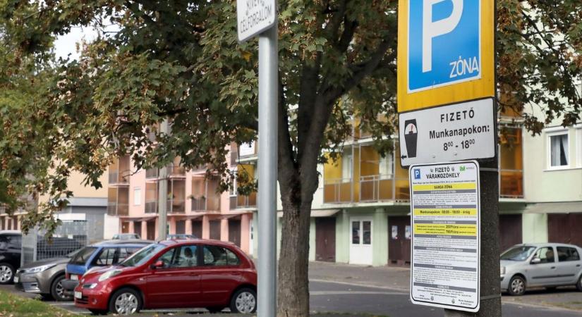 Ha te is így parkolsz a kocsiddal, könnyen megütheted a bokád!