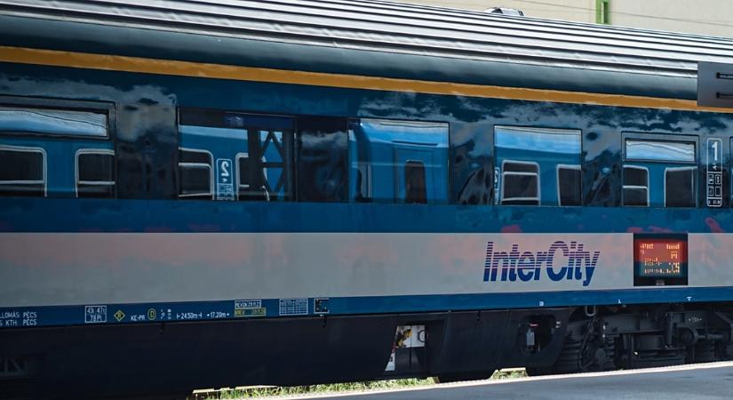 Nyáron nem IC minőségű kocsikkal pótolja a hiányzó vagonokat a MÁV, a debreceni utasokat is érinti a csere