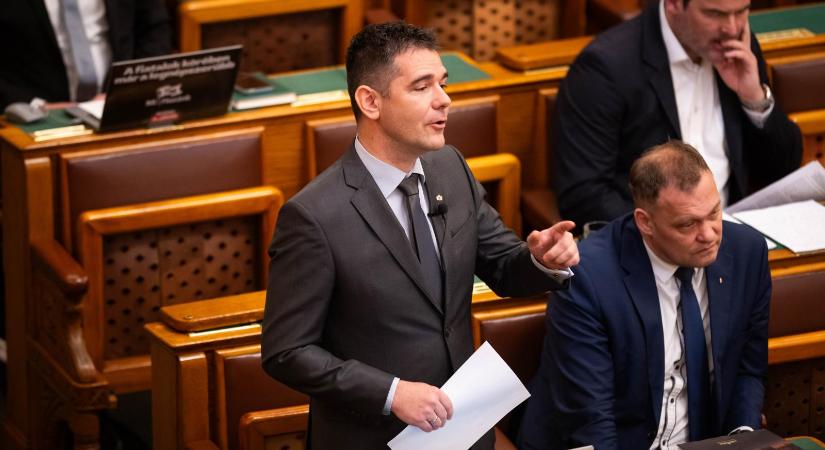 Nem akarja a Mi Hazánk Mozgalom, hogy elhangozzon az uniós és a cigány himnusz az Országgyűlés alakuló ülésén