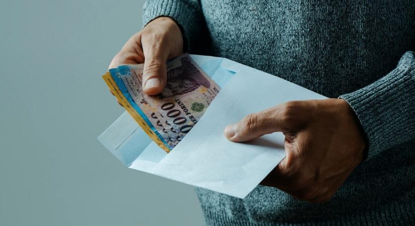Óriási különbségek – akár 160 ezer forinttal is eltérhetnek a nyugdíjak