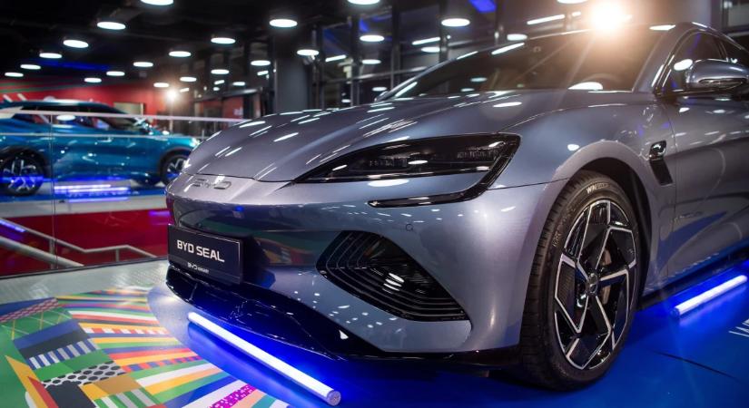 BYD-gyár Szegeden: szó szerint közelebb került az emberekhez