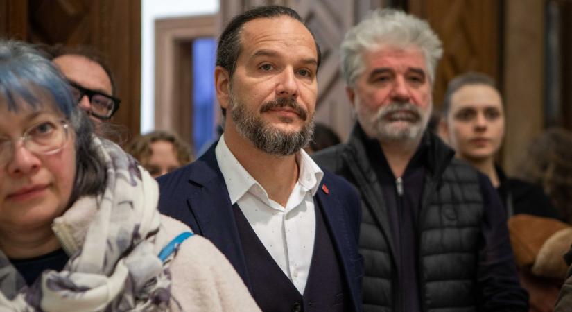 Bizalmi szavazást kért maga ellen a Képzőművészeti kancellárja