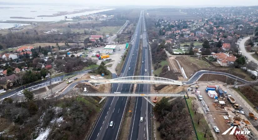 Balatonra utazók, figyelem: már szerda reggeltől birtokba vehető az új Velencei híd