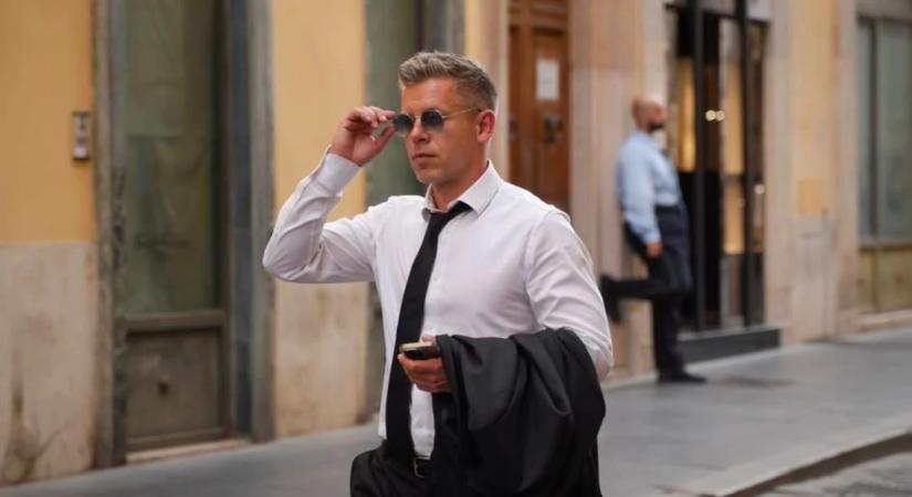 Elképesztő hasonlóság: Magyar Péter megmutatta a fiát