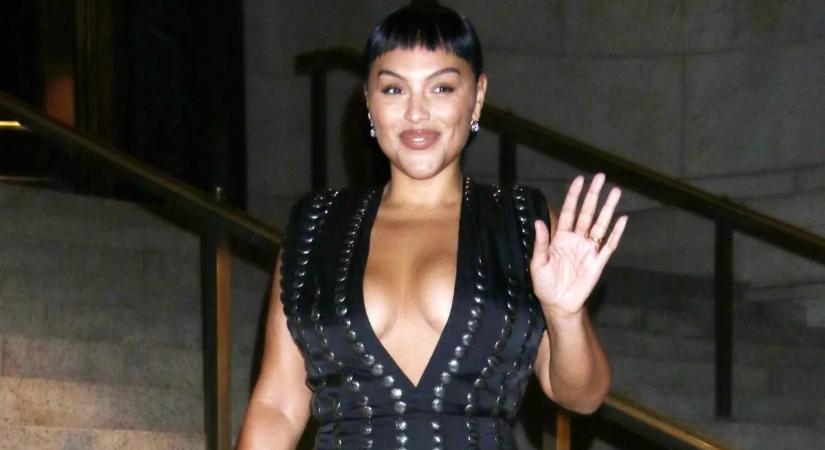A világhírű plus-size szupermodell, Paloma Elsesser bizonyítja, hogy a teltkarcsú test is lehet szexi – bögyös-dögös galéria
