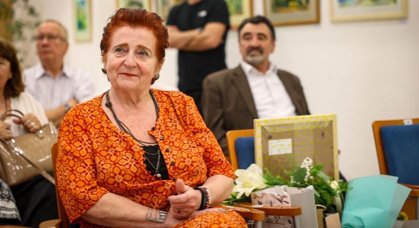 Színes tintáim: hazatért Szekszárdra Nemessányi Gyöngyi (galéria)