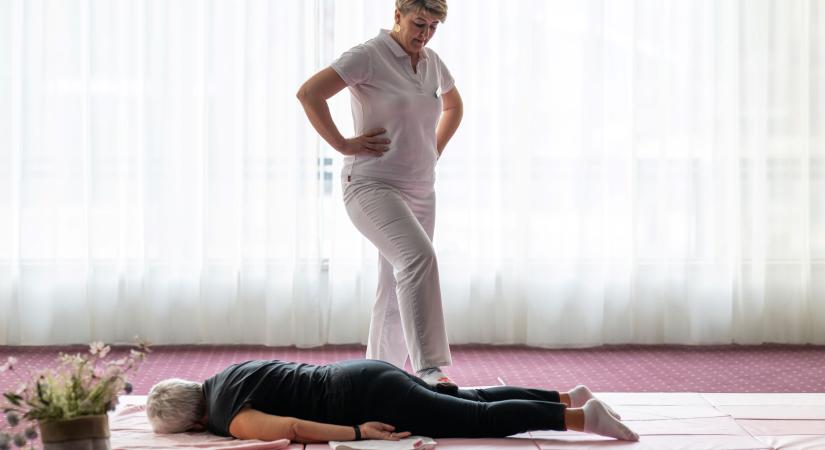 Tényleg házhoz jön a gyógytornász tb-re, vagyis "ingyen" - Mik a szabályok?