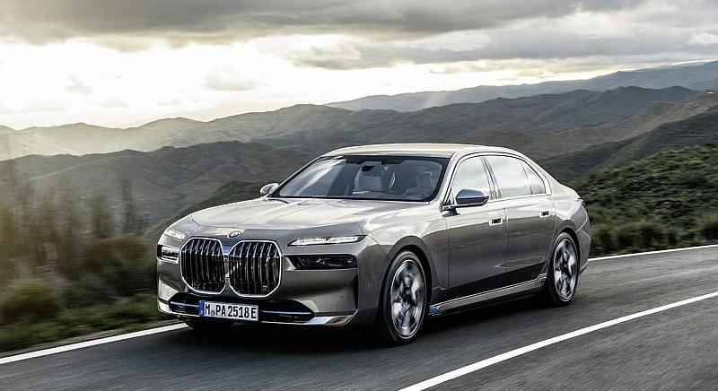 Nagyot esett a BMW nyeresége
