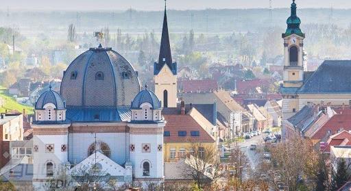 Újra nyílnak az újvárosi templomok ajtajai
