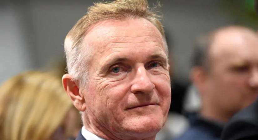 Miniszteri ambíciók állhattak Wáberer György 100 milliós tiszás adományának a háttérében?