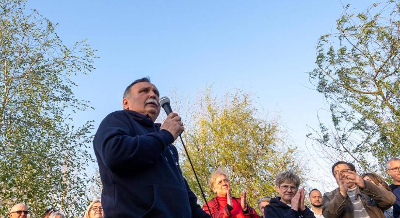 „Ne vágjátok májusban a füvet!” – erre buzdítja az embereket Gajdos László