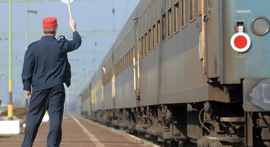 Kigyulladt egy mérővonat a Budapest-Debrecen vonalon