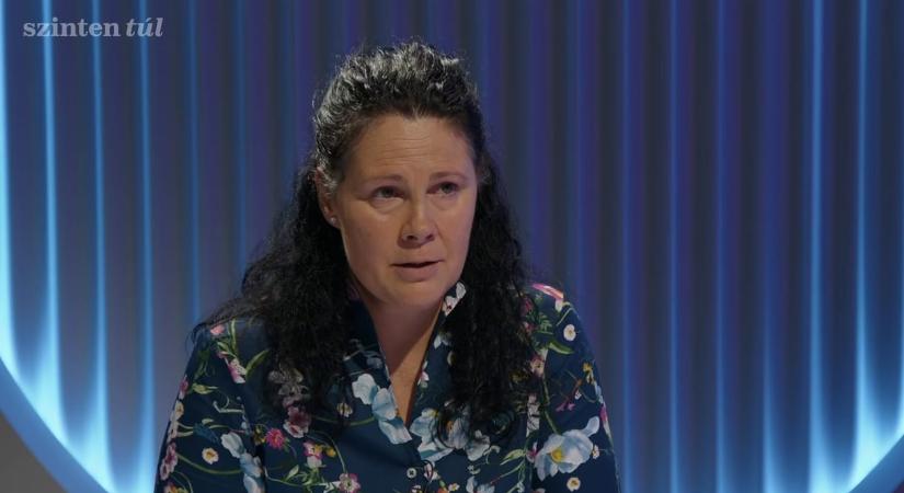 Mozgalmat indít Sándor Mária, a fekete ruhás nővér