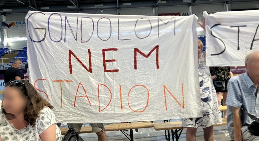 A kormányváltás után új erőre kapott a Fóti útra tervezett stadion és a Népsziget beépítése elleni tiltakozás
