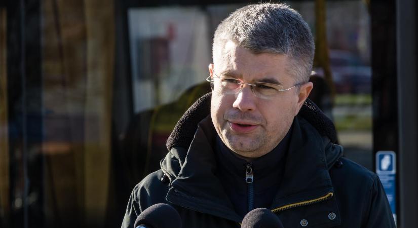 Bevallotta a sárvári fideszes önkormányzati képviselő, hogy gyűjtött aláírásokat a kamu Magyar Péternek