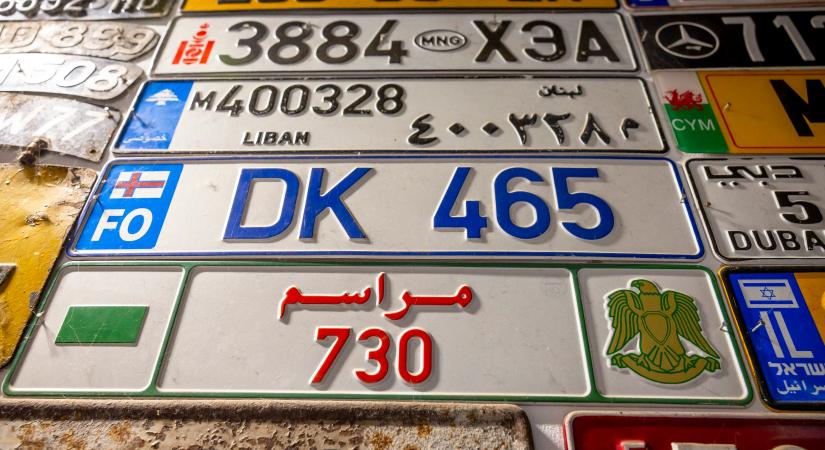 Nem kellenek a megdrágult rendszámtáblák a magyaroknak