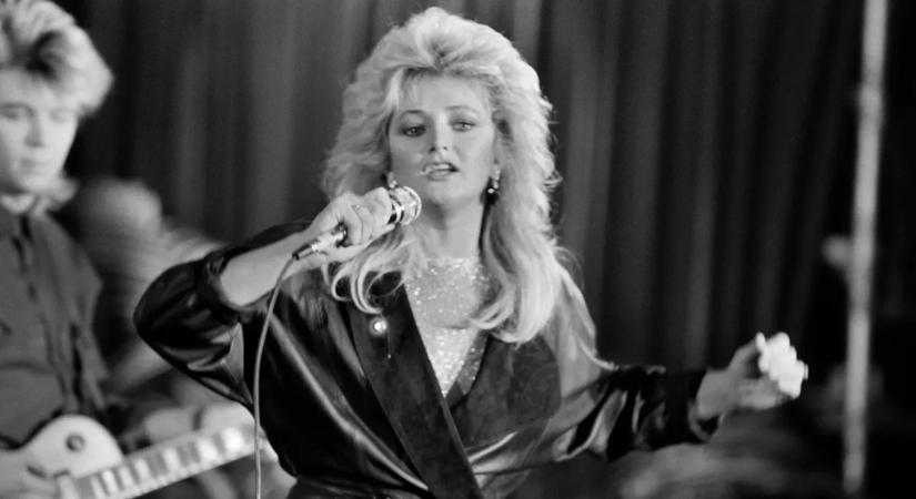 Kórházba került Bonnie Tyler – sürgősségi műtétet kellett végrehajtani rajta