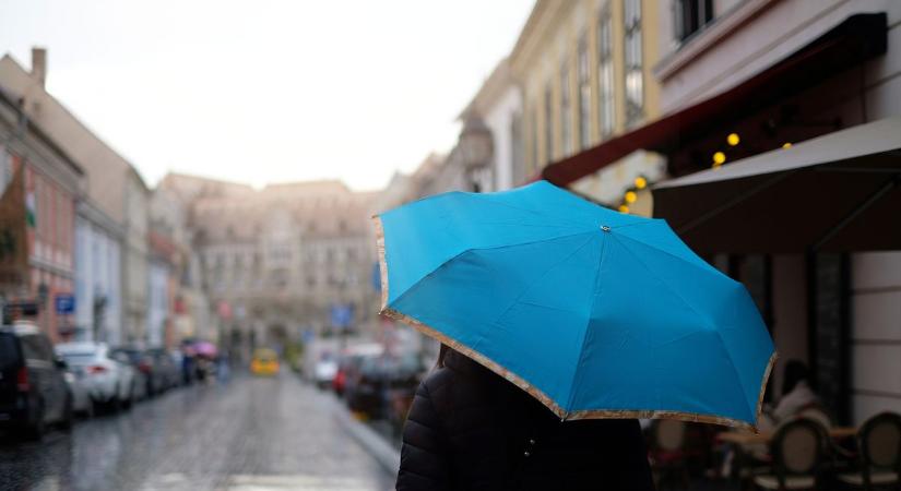Csütörtöki időjárás: változékony, többfelé zivataros, csapadékos idő várható.