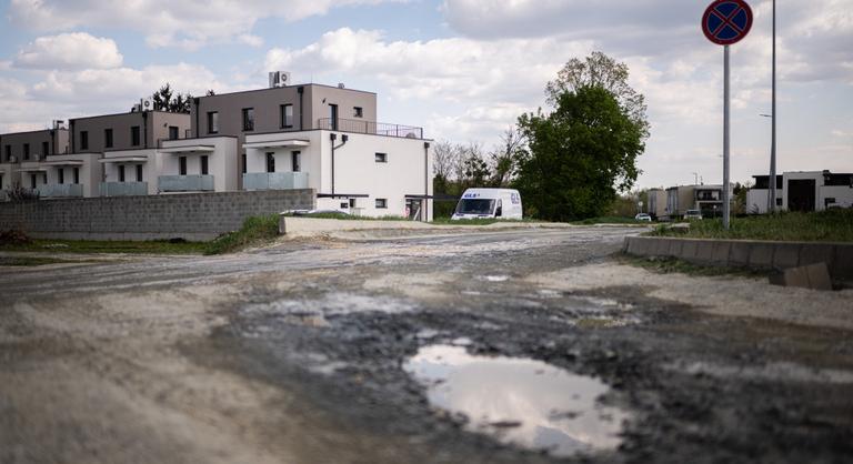 Folytatódik az azbesztbotrány, több város is bajban lehet, lépett a leköszönő kormány