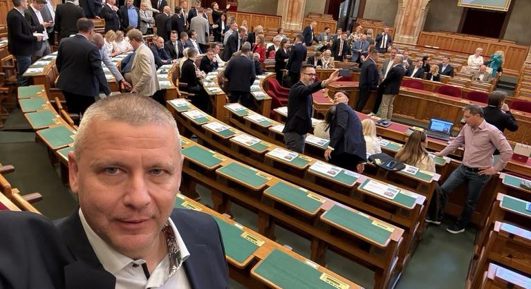 Képzésen vettek részt a képviselőjelöltek a Parlamentben