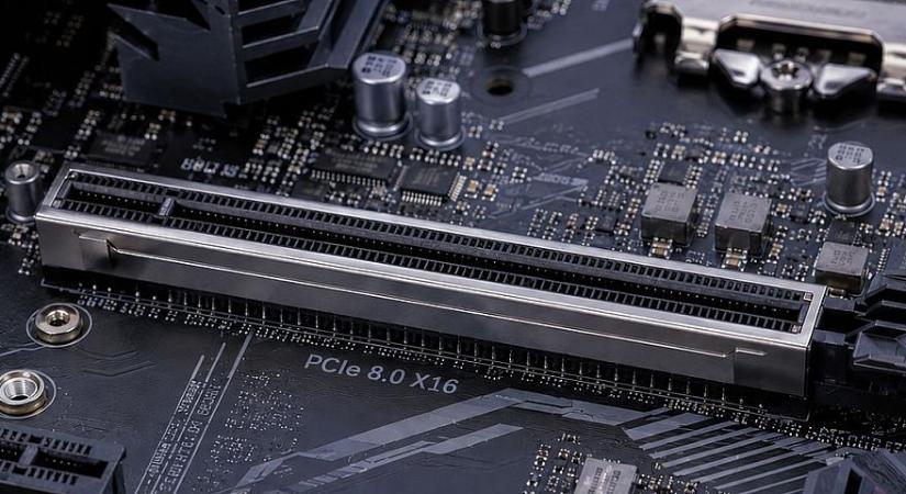 Új csatlakozó bevezetését igényelheti majd az alaplapokon a PCIe 8.0