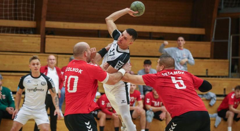 A szolnoki kézilabdacsapat zsinórban az ötödik meccsét is megnyerte