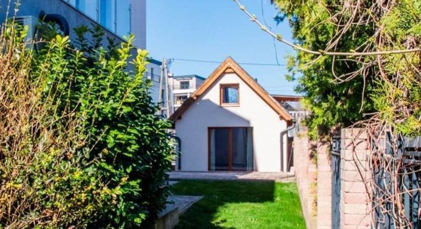 Egy kis luxus: apró ház vár a Balaton térségében ( galéria)