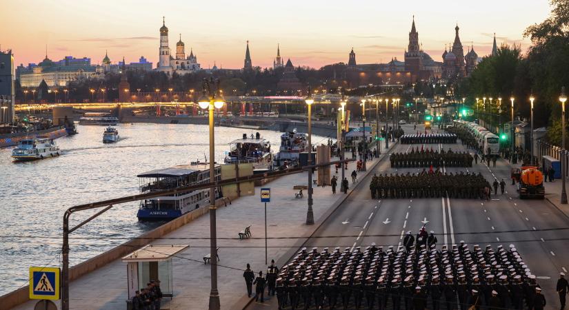 Moszkva figyelmeztette a világ országait: mentsék ki diplomatáikat Kijevből