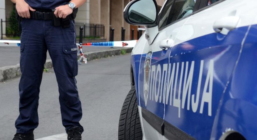 Tüntetők zárták el a ljubljanai menekültügyi központ bejáratát menedékkérők kitoloncolása miatt
