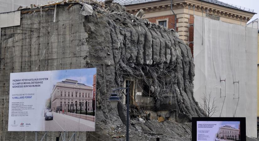 Érvénytelenítette a Pázmány Campus tenderét Lázár János