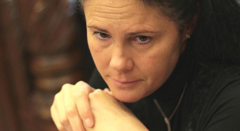 „Én is veled táncolok!” - Új mozgalmat hirdetett Sándor Mária, a fekete ruhás nővér
