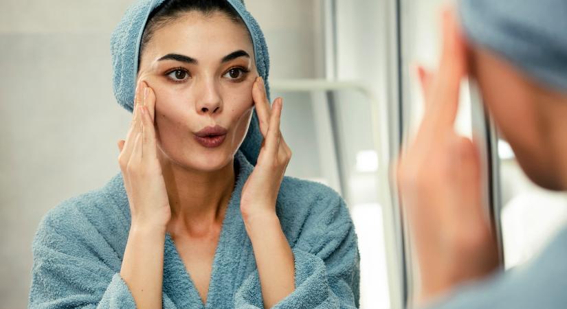 Erre a ránctalanító módszerre esküszik most minden nő: de tényleg ennyire hatásos a face yoga?