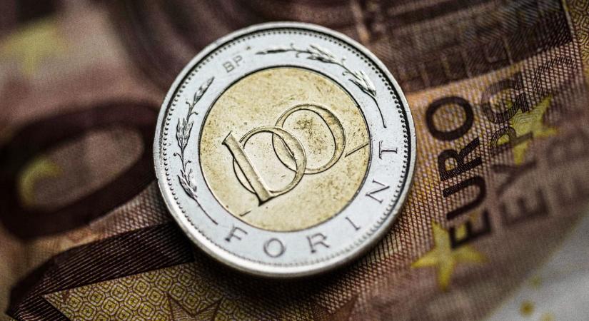 Négyéves csúcsra erősödött a forint