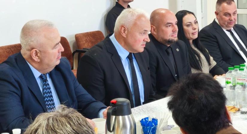 Állami tisztviselőkkel egyeztettek a Kárpátaljai Református Egyház vezetői