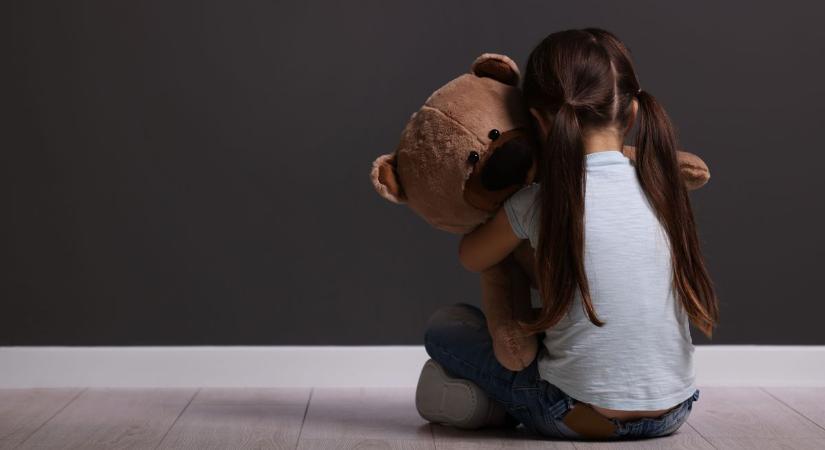 Interneten elvesztett ártatlanság: Somogyban pár év alatt ötszörösére nőtt a gyermekpornográfiával kapcsolatos esetek száma