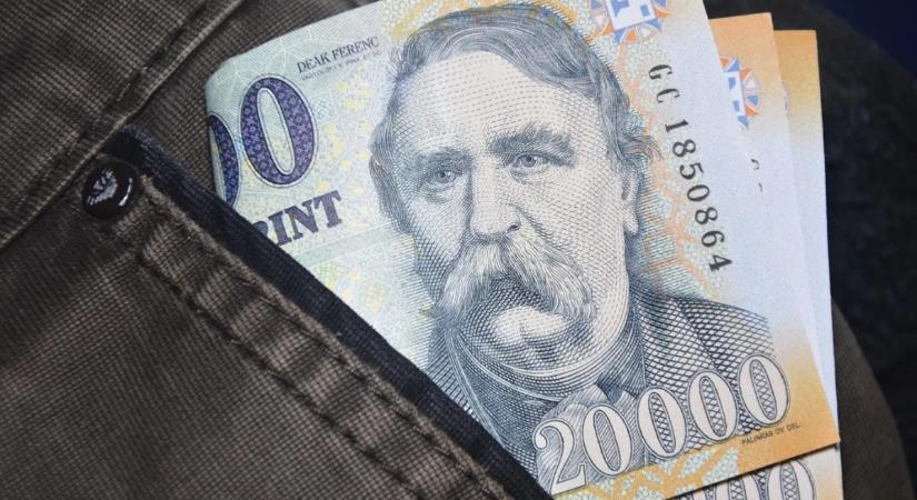 Háromhavi csúcson a bitcoin árfolyama, de a forint erősödése még látványosabb