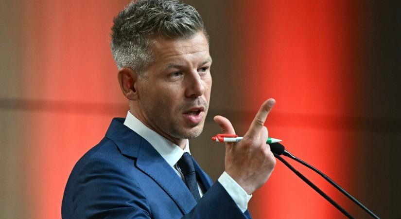 Magyar Péter is elbúcsúzott a Tényektől, beszédes képet mellékelt hozzá