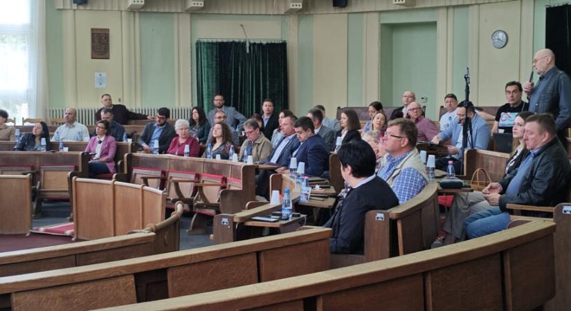 Törvénytelen volt Szabó Dékány leváltása, legkevesebb 660 ezer dinárba fáj ez az adófizetőknek (videó)