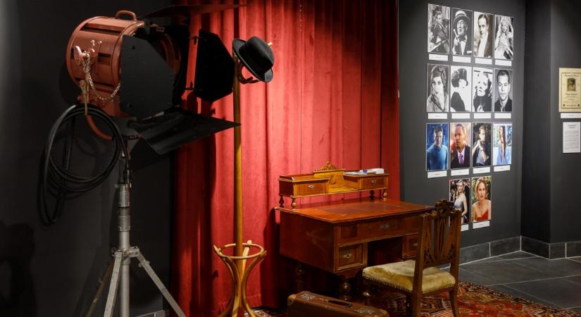 Filmturizmus Magyarországon – járt már a Tony Curtis kávézóban?