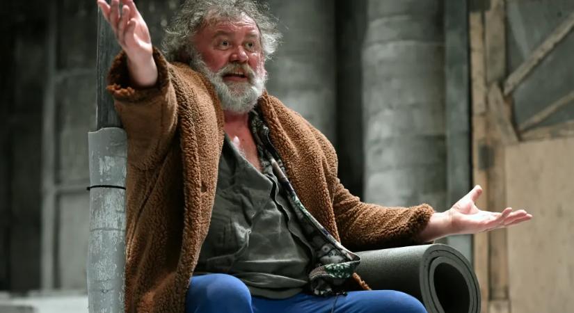 Csuja Imre visszavonul, júniusban lehet utoljára látni az Örkény színpadán