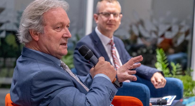 Világhírű agykutató és hívő keresztény – Freund Tamás hat éve az MTA élén