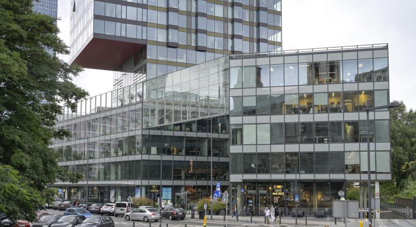 Megindult a tőke Magyarországra: 2018 óta nem látott pénz ömlött ingatlanokba