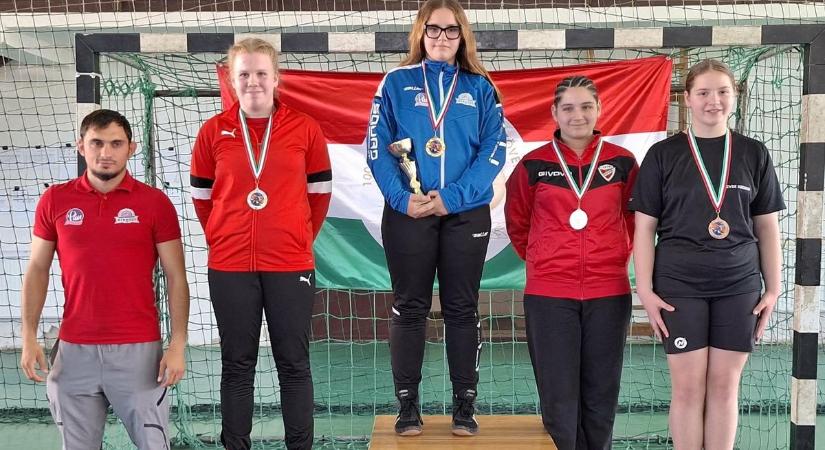 Európa-bajnokságra utazhat az SZVSE birkózója