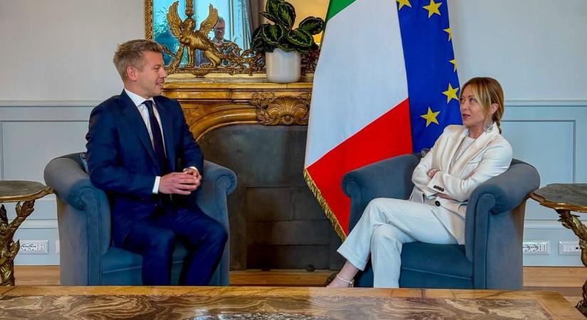 Magyar Péter tárgyalt Giorgia Melonival, és meghívta Magyarországra